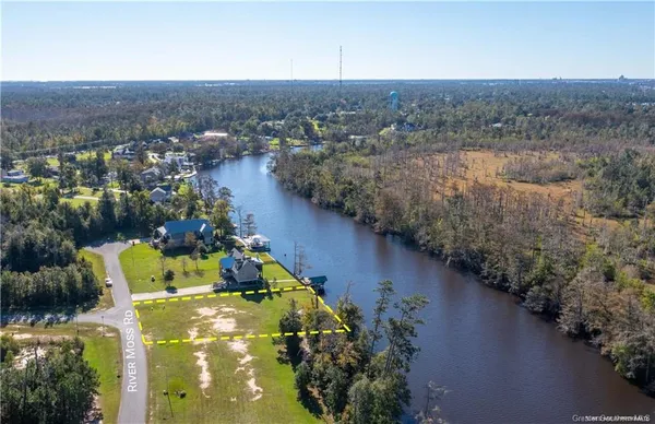 $164,999 | 3915 River Moss Lane, Westlake, LA 70669