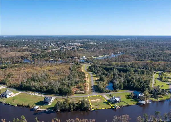 $164,999 | 3915 River Moss Lane, Westlake, LA 70669