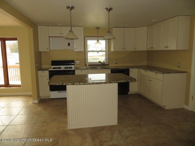 110 Waldron Road Toms River, NJ 08753 - Photo 3 of 10 Waldron (21)