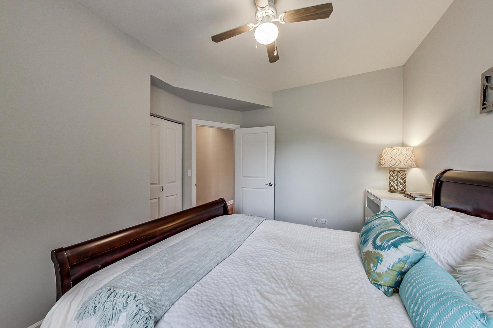 3908 North Wolcott Avenue, Unit 2 Chicago, IL 60613 - Photo 18 of 28