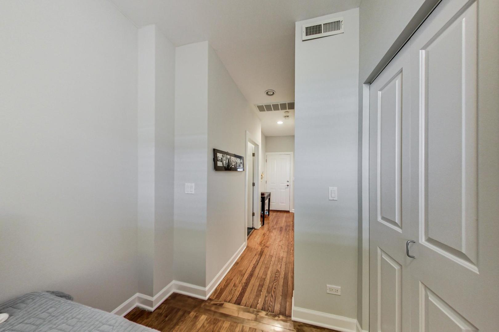 3908 North Wolcott Avenue, Unit 2 Chicago, IL 60613 - Photo 21 of 28