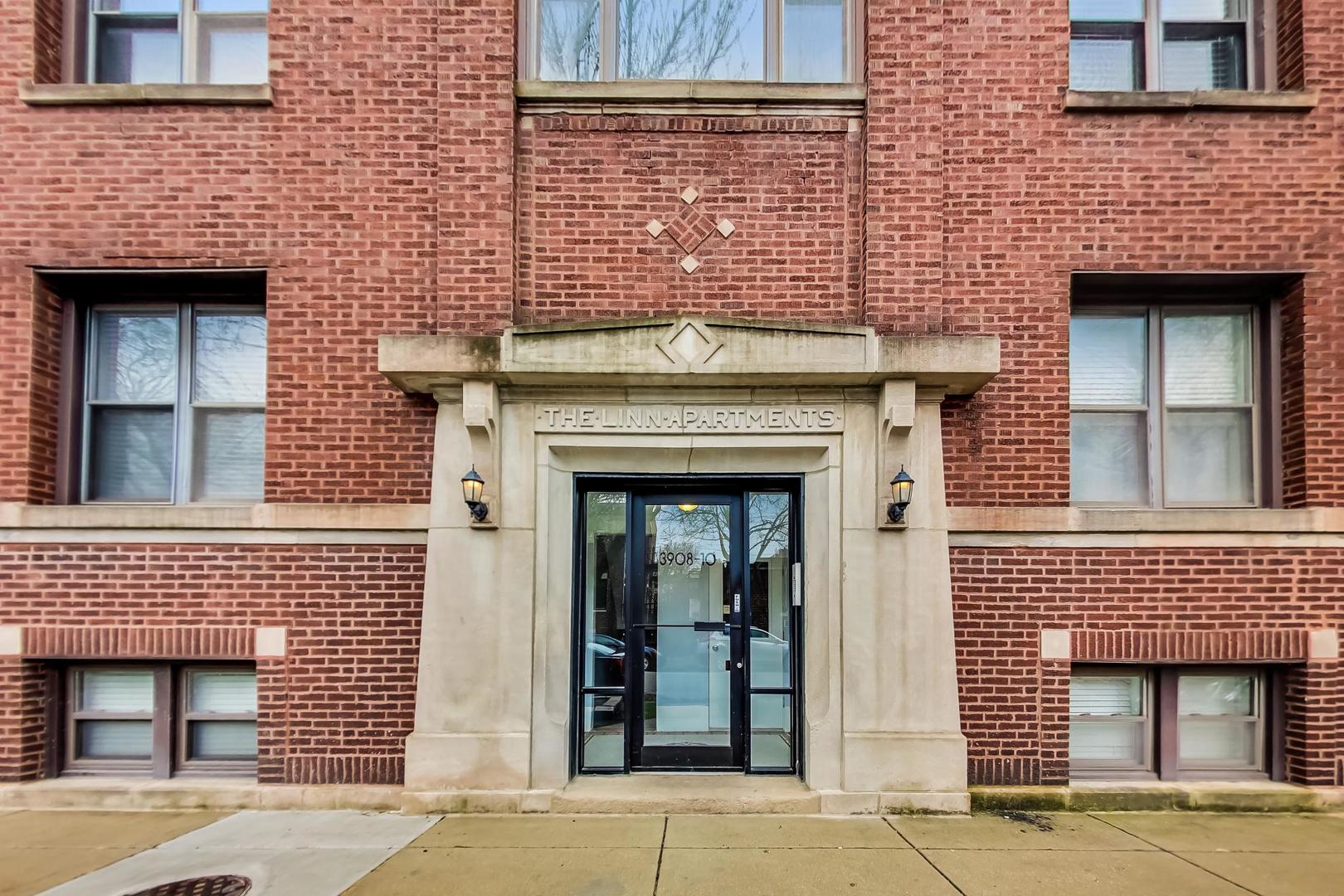 3908 North Wolcott Avenue, Unit 2 Chicago, IL 60613 - Photo 4 of 28