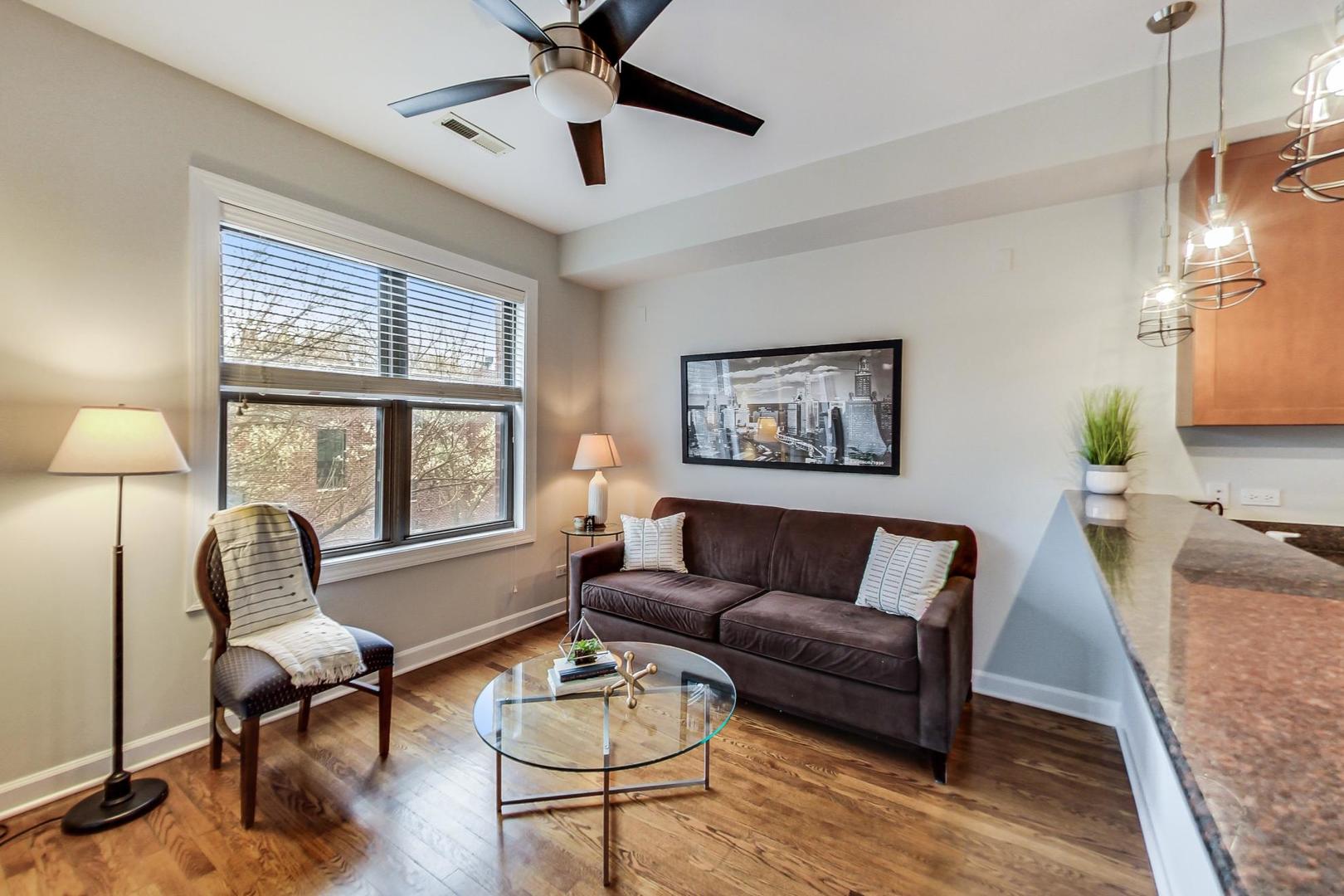 3908 North Wolcott Avenue, Unit 2 Chicago, IL 60613 - Photo 6 of 28