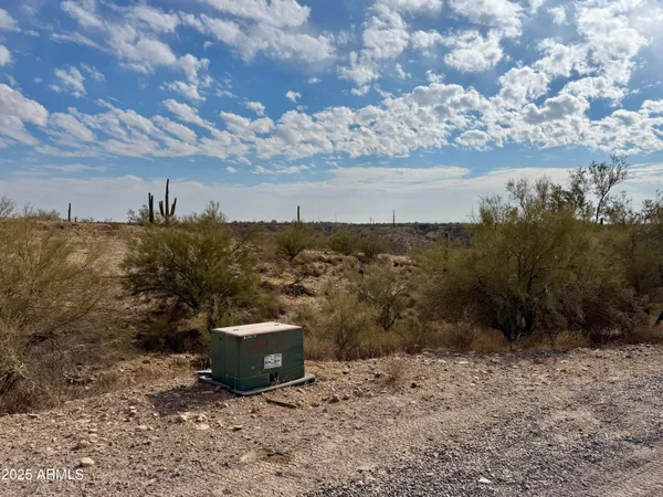 $105,000 | 43925 North Saguaro Blossom Lane, Morristown, AZ 85342