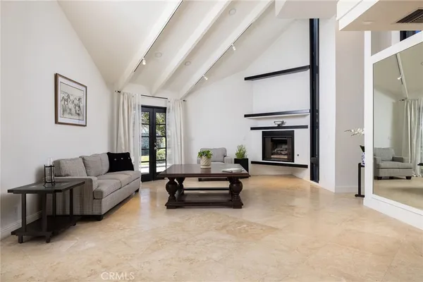 $3,370,000 | 25901 Nellie Gail Road, Laguna Hills, CA 92653