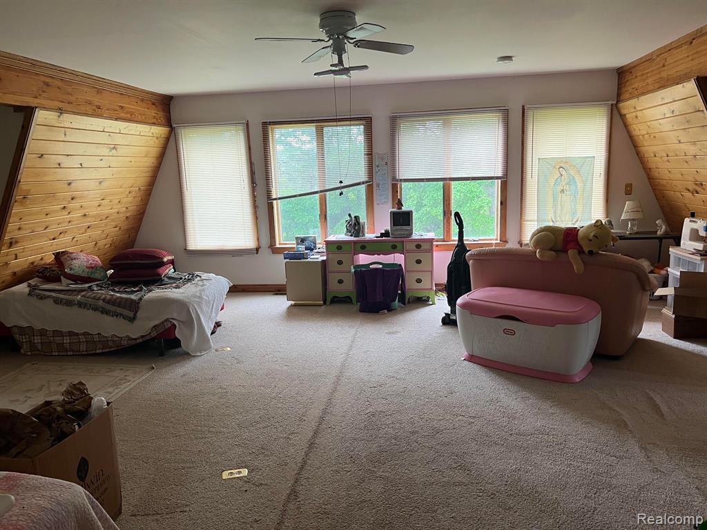 2651 Fenton Road Hartland, MI 48353 - Photo 16 of 23