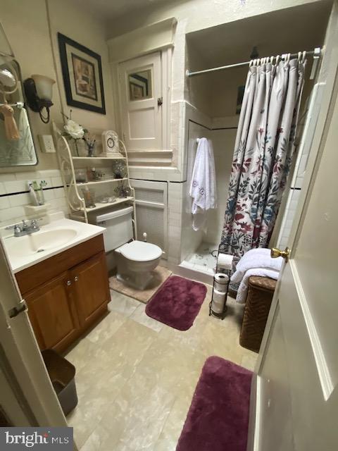 346 Huntley Road Upper Darby, PA 19082 - Photo 12 of 16