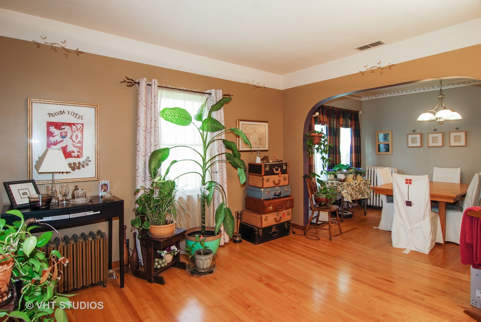 46 Northgate Road Riverside, IL 60546 - Photo 4 of 11