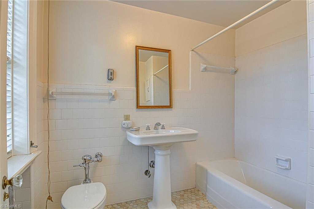 2900 Country Club Road Winston-Salem, NC 27104 - Photo 28 of 50