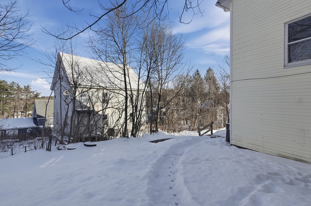 29 Allen Street, Unit 3 Gardner, MA 01440 - Photo 3 of 27