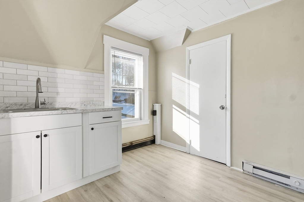 29 Allen Street, Unit 3 Gardner, MA 01440 - Photo 10 of 27