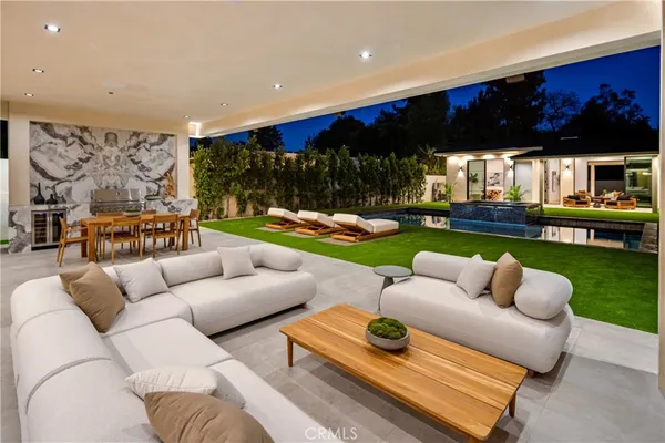 $4,826,000 | 11826 Kling Street, Valley Village, CA 91607