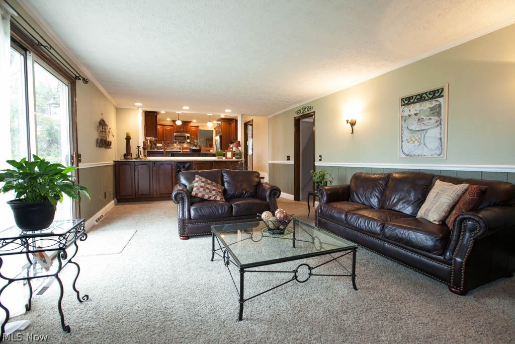 37433 Hunters Ridge Solon, OH 44139 - Photo 16 of 35 Gallery Image 16