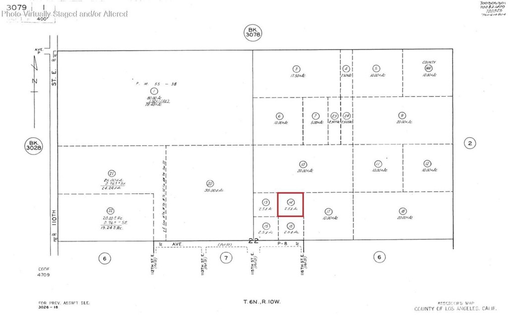 a black and white photo of a microwave
