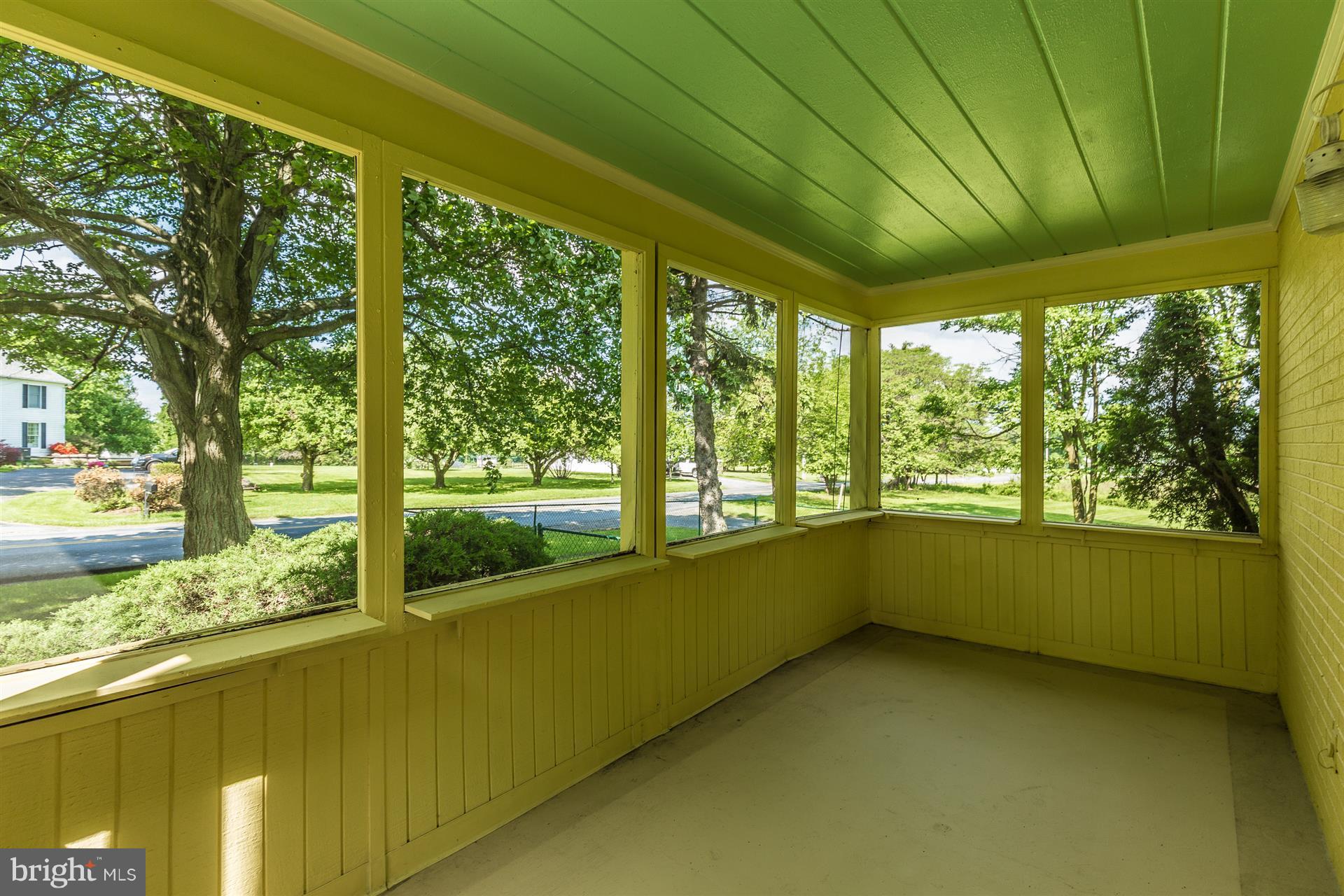 24200 Kings Valley Road Damascus, MD 20872 - Photo 25 of 29 Screened Porch