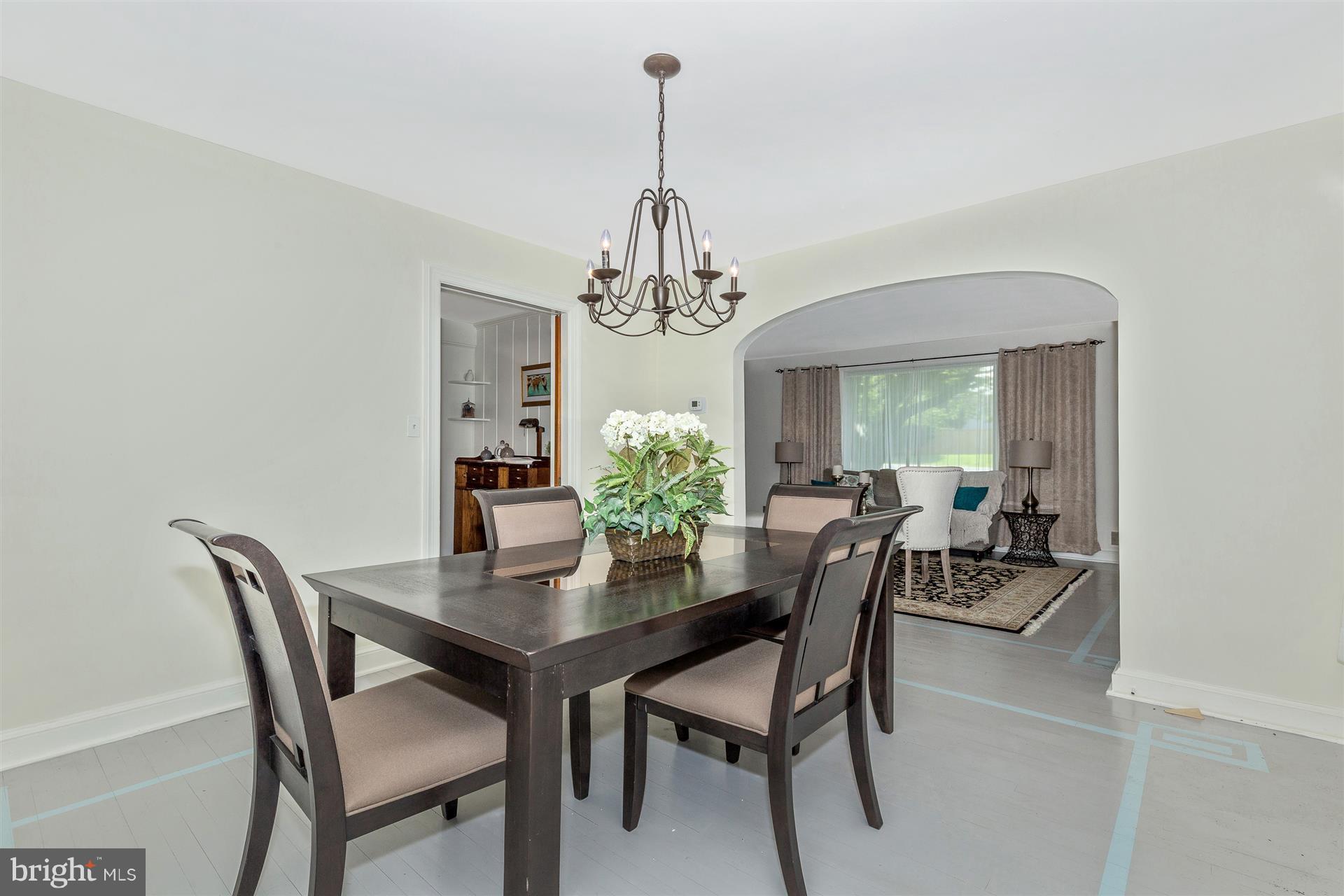24200 Kings Valley Road Damascus, MD 20872 - Photo 8 of 29 Dining Room