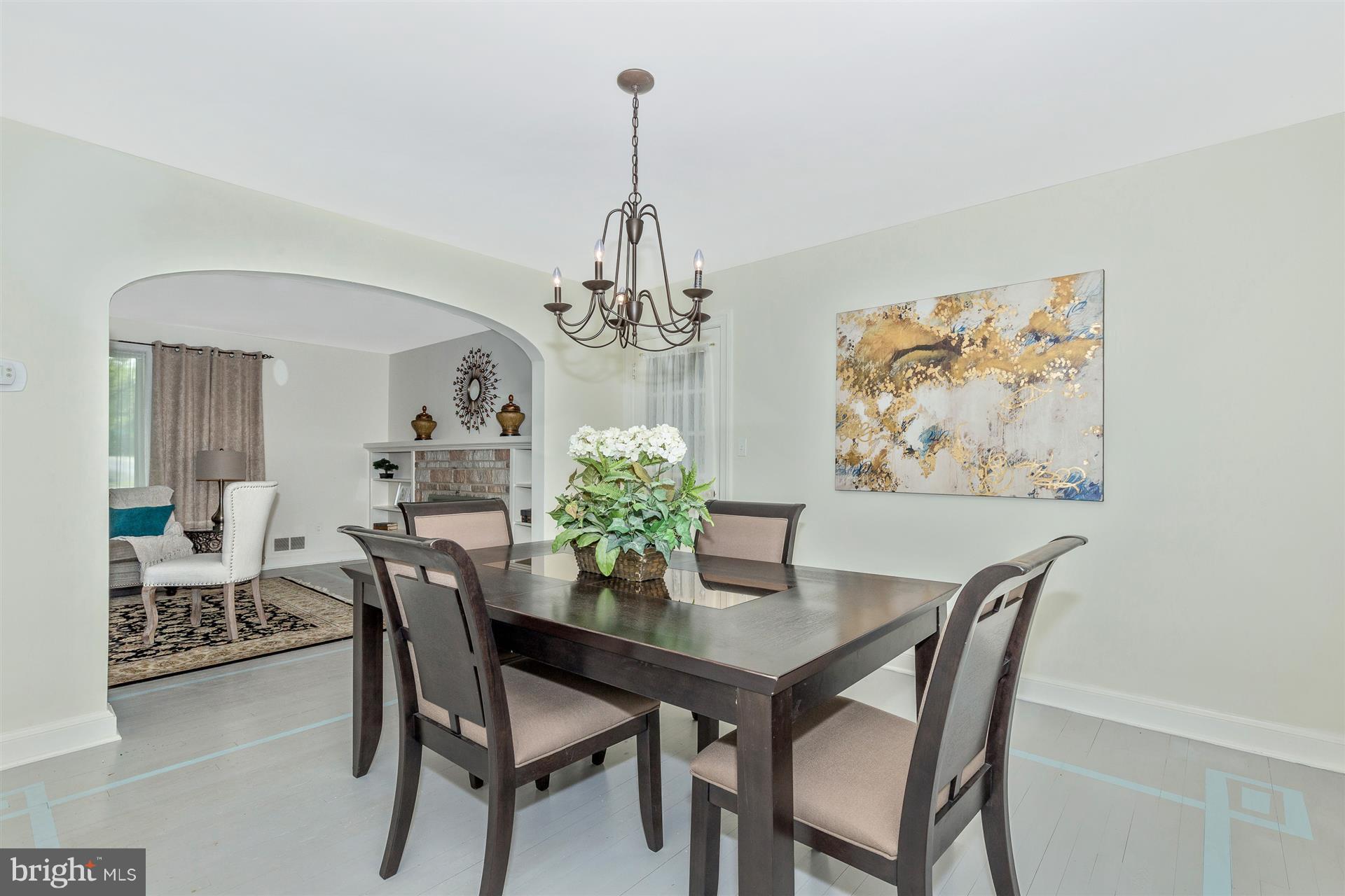 24200 Kings Valley Road Damascus, MD 20872 - Photo 9 of 29 Dining Room