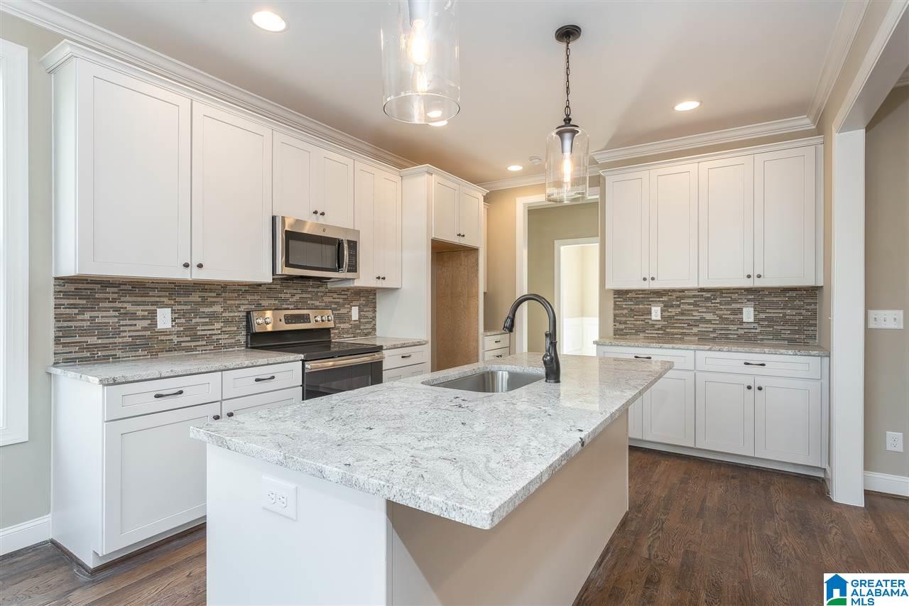 924 Blue Ridge Way Odenville, AL 35120 - Photo 13 of 50