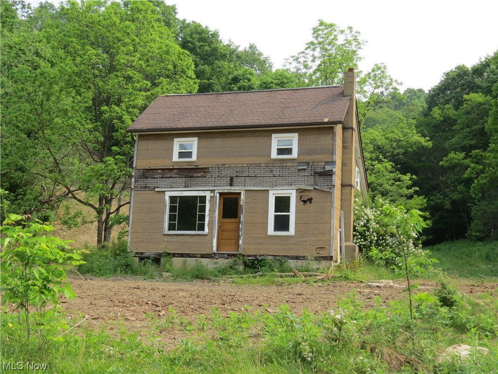 1054 Bergholz Road Southeast Bergholz, OH 43908 - Photo 1 of 11 View of front of home