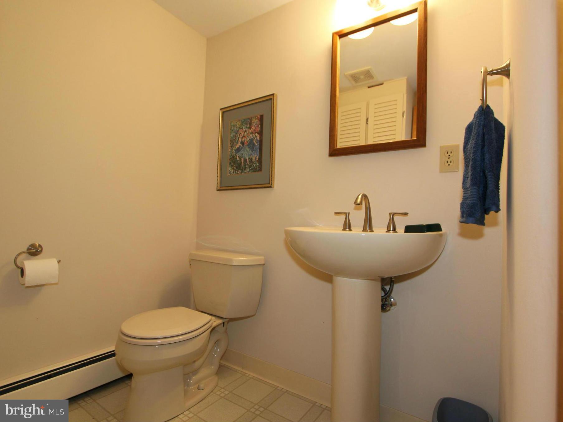 7633 Old Receiver Road Frederick, MD 21702 - Photo 12 of 27 Updated Main Level Powder Room