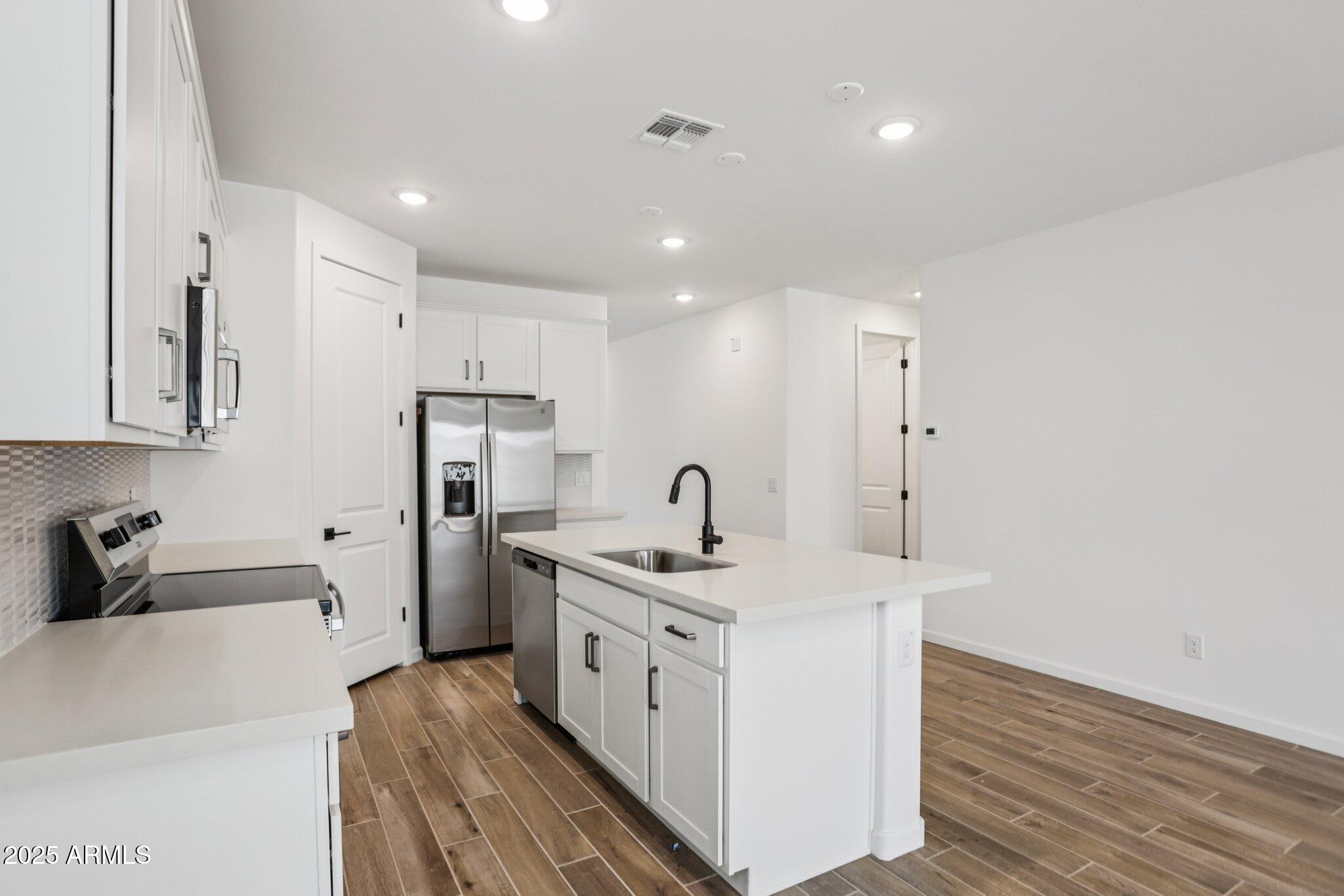 18224 La Senda Drive West Surprise, AZ 85387 - Photo 11 of 56 11-web-or-mls-La Senda Dr W-S2008-011