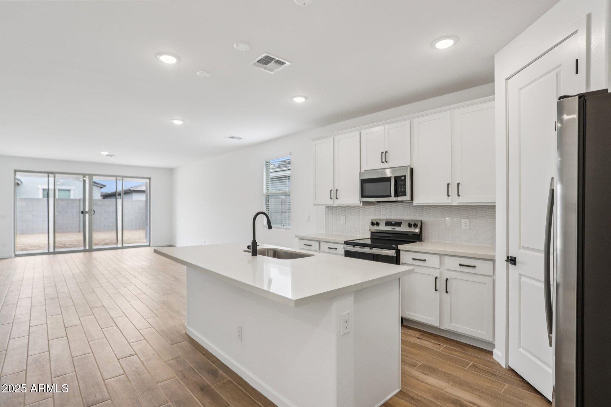 18224 La Senda Drive West Surprise, AZ 85387 - Photo 8 of 56 8-web-or-mls-La Senda Dr W-S2008-008