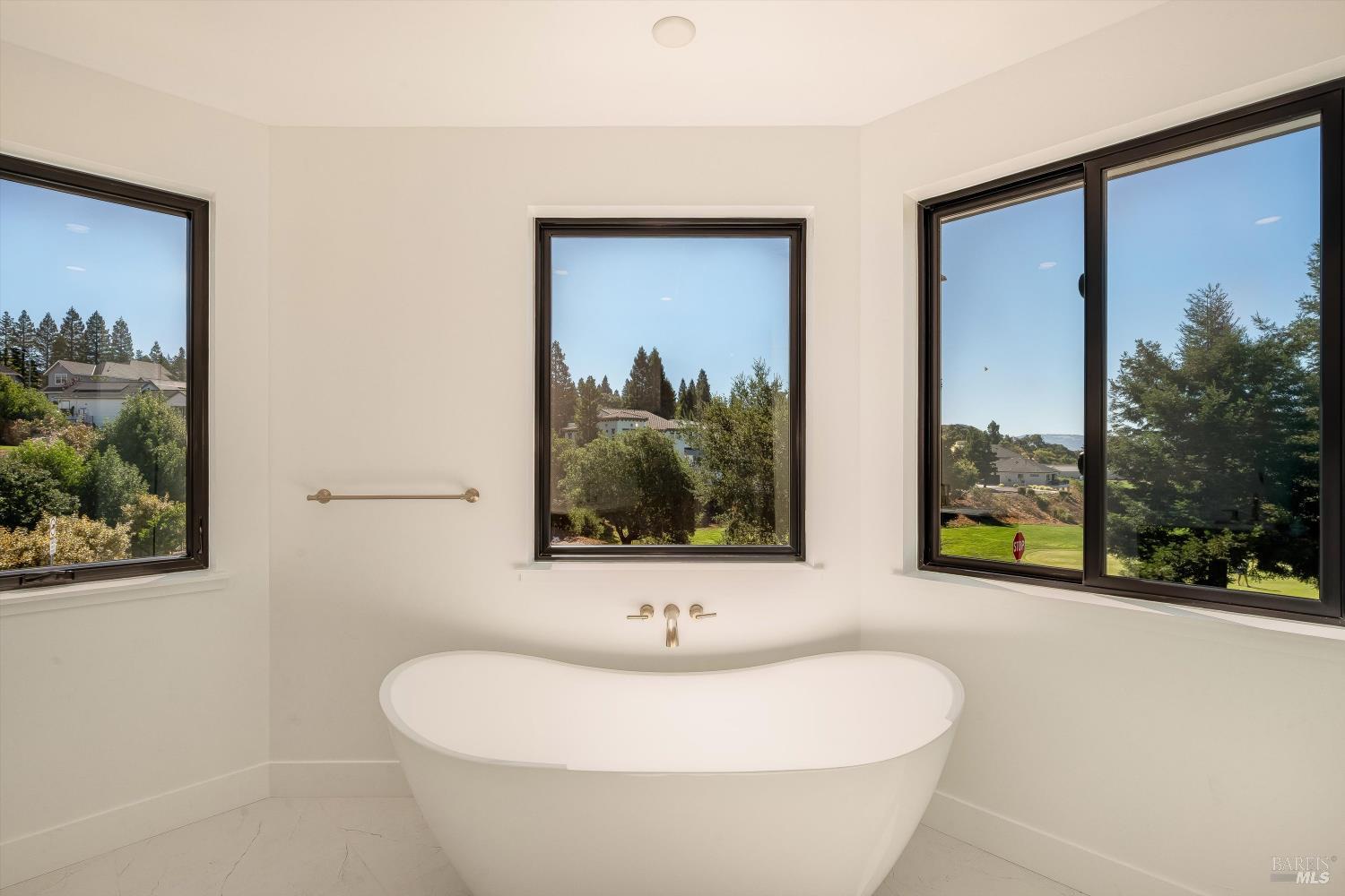 3701 Cross Creek Road Santa Rosa, CA 95403 - Photo 25 of 32 Gallery Image 25