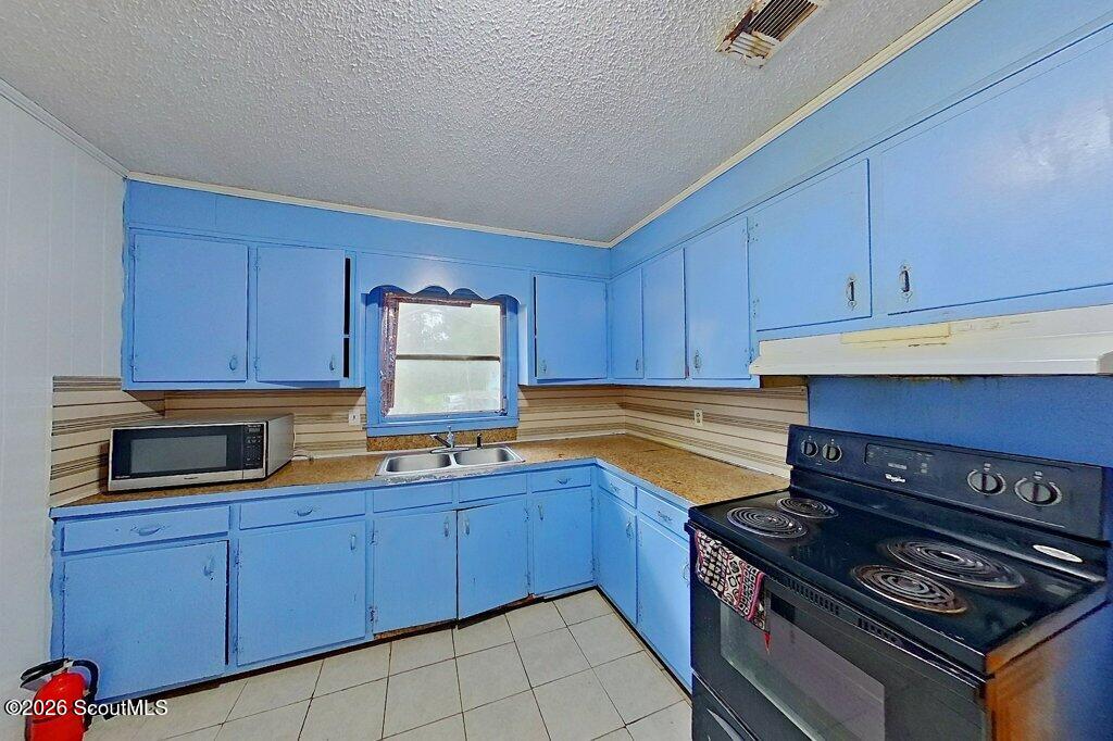 803 Riverside Avenue Waycross, GA 31501 - Photo 11 of 27 011-img_006_m