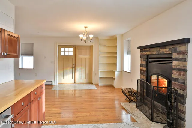 $465,000 | 241 3rd Avenue, Kingston, NY 12401