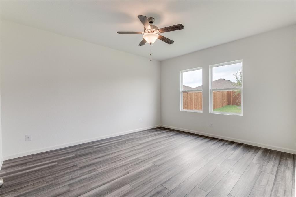 1512 Ancer Way Fort Worth, TX 76052 - Photo 9 of 12