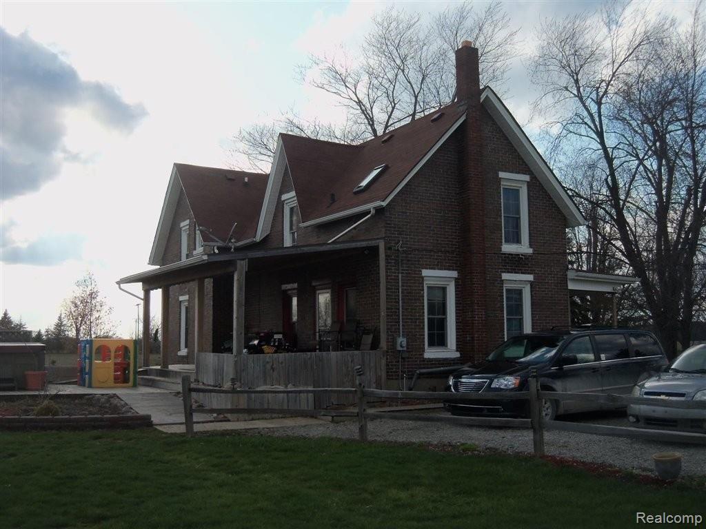 8790 Bowers Road Imlay City, MI 48444 - Photo 11 of 14 Parking.JPG
