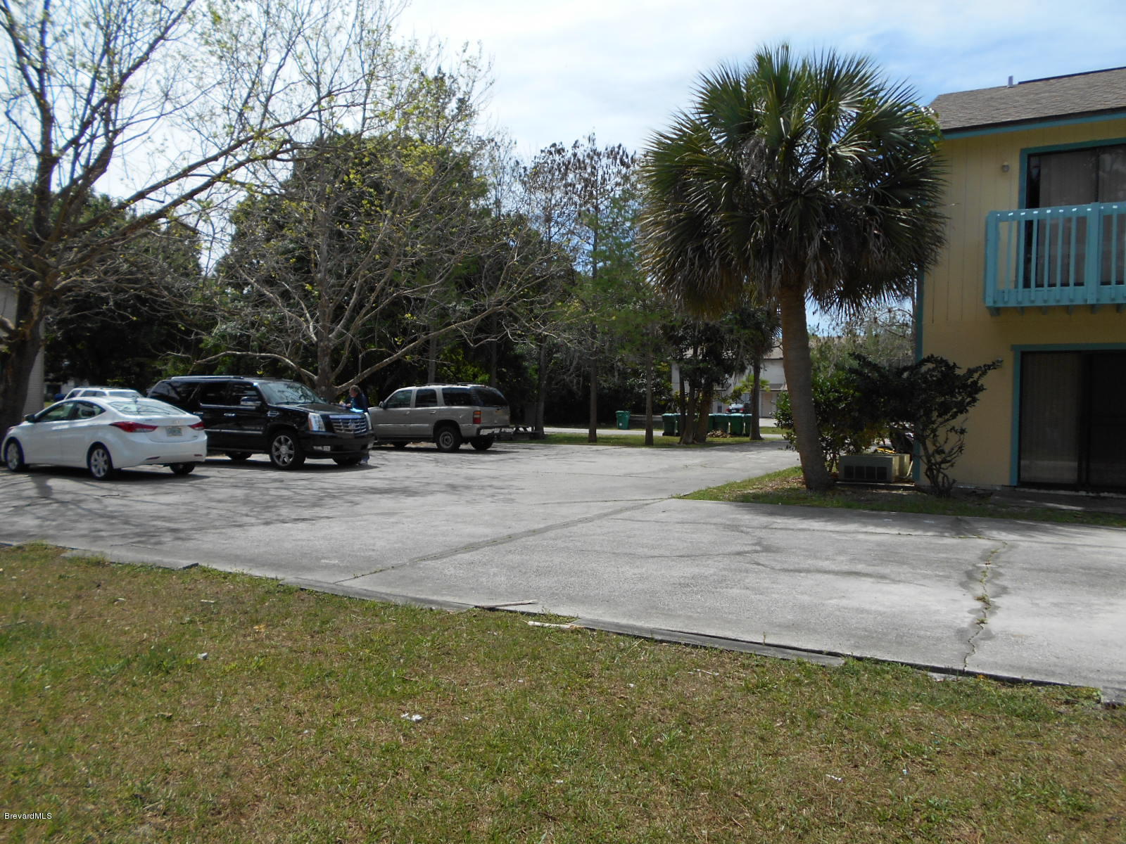 3624 Tree Ridge Lane Northeast Palm Bay, FL 32905 - Photo 13 of 38 Parking