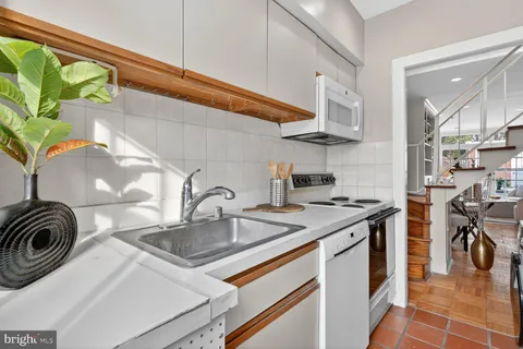 $979,000 | 3413 Q Street Northwest, Washington, DC 20007