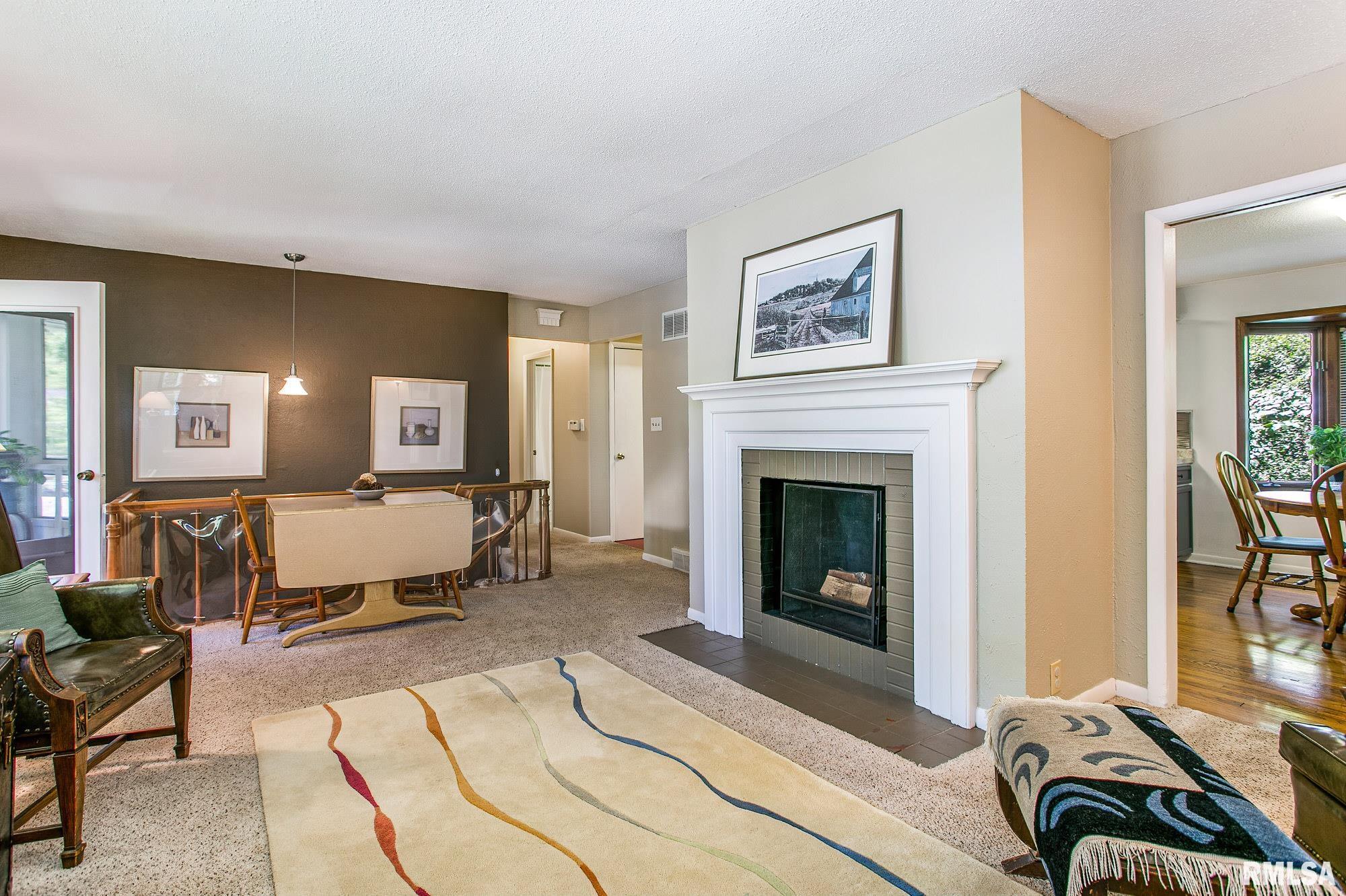 2411 Middle Road Davenport, IA 52803 - Photo 11 of 35 Gallery Image 11