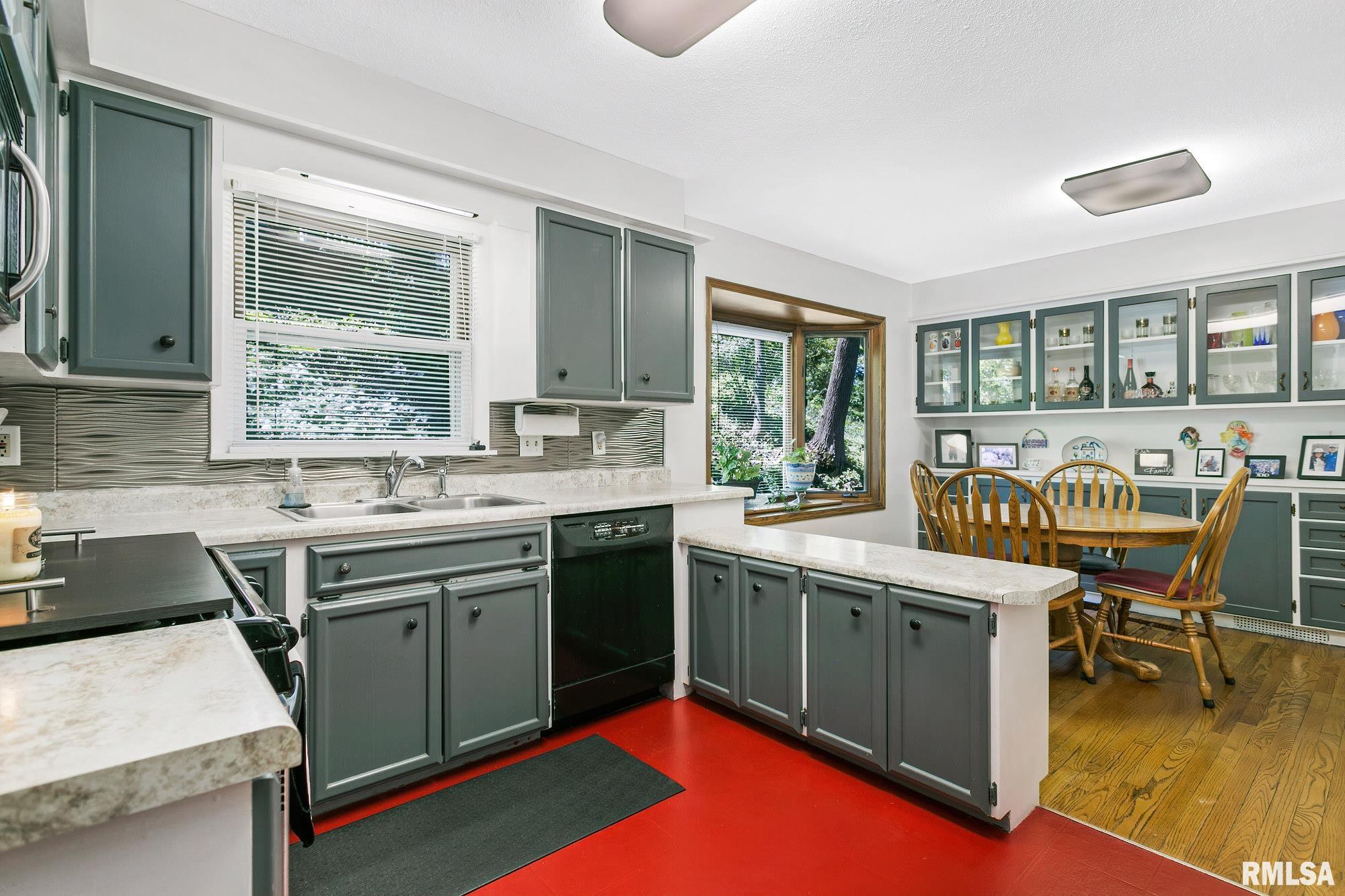 2411 Middle Road Davenport, IA 52803 - Photo 17 of 35 Gallery Image 17