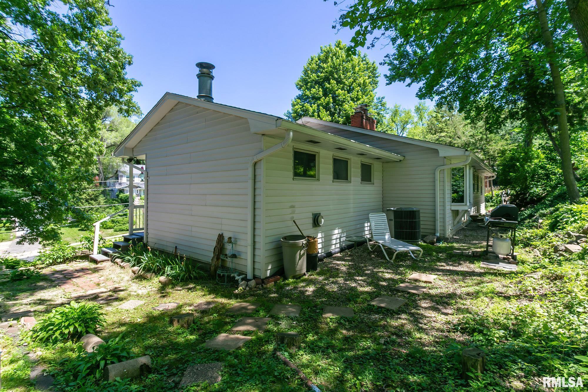 2411 Middle Road Davenport, IA 52803 - Photo 34 of 35 Gallery Image 34