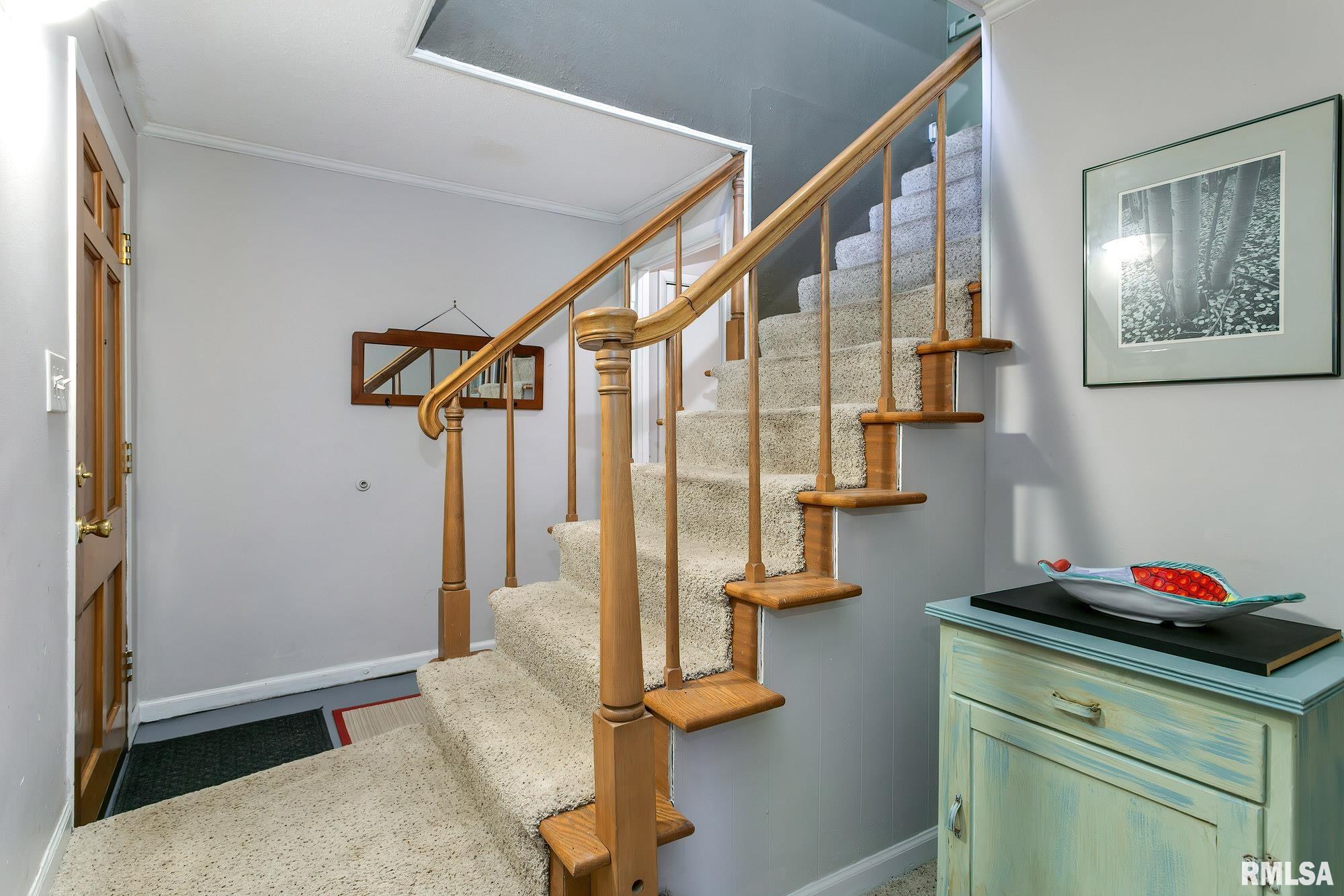 2411 Middle Road Davenport, IA 52803 - Photo 6 of 35 Gallery Image 6