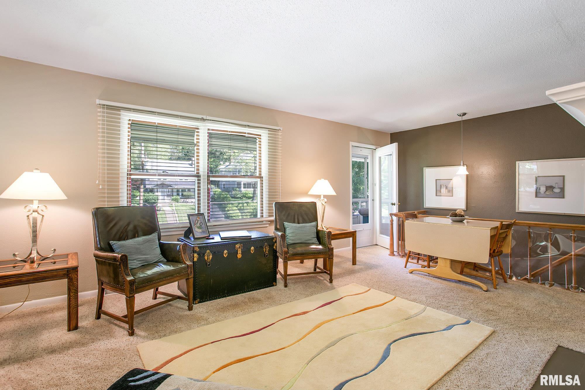2411 Middle Road Davenport, IA 52803 - Photo 10 of 35 Gallery Image 10