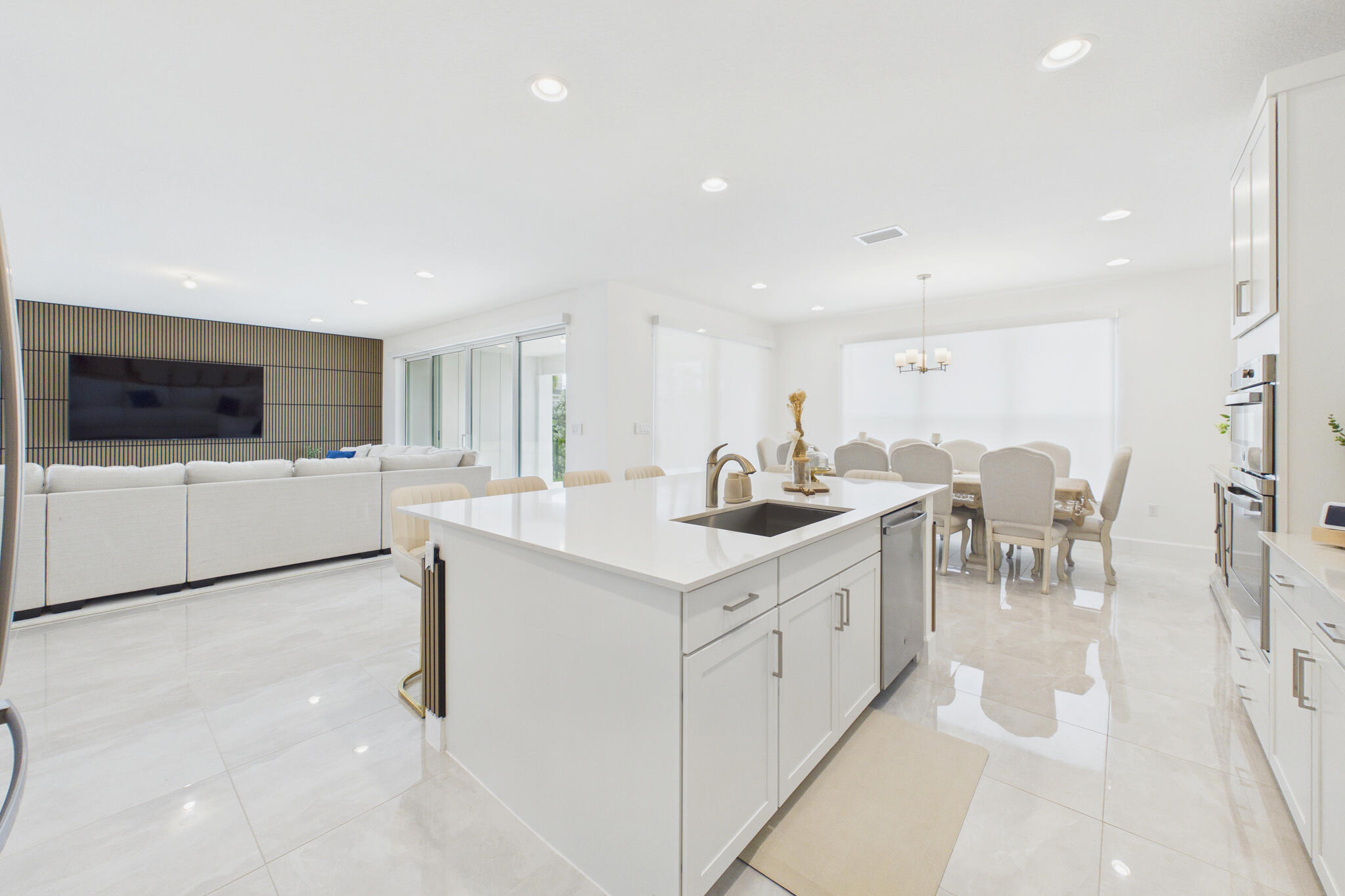 19243 Rolling Acrs Road Loxahatchee, FL 33470 - Photo 13 of 137 Kitchen