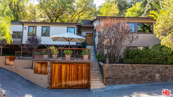 a view of outdoor space yard and patio