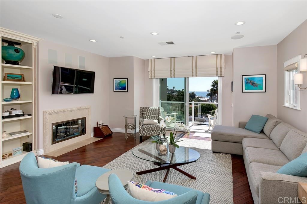 203 3rd Street Encinitas, CA 92024 - Photo 4 of 25