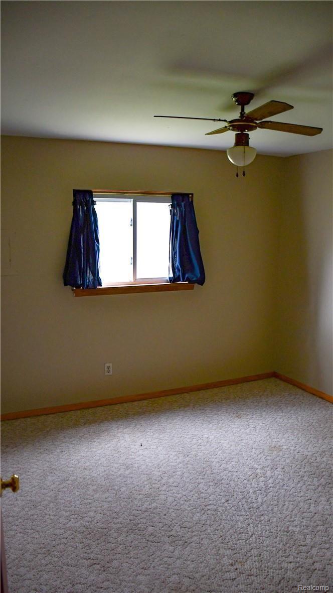 4070 Gleason Road Waterford, MI 48329 - Photo 11 of 15 DSC_4848-2.jpg