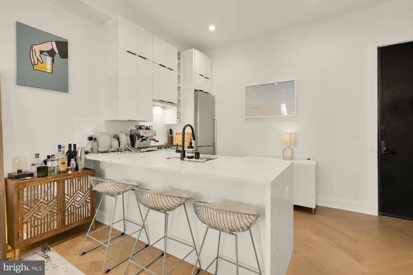 $3,350 | 1225 11th Street Northwest, Unit 6, Washington, DC 20001