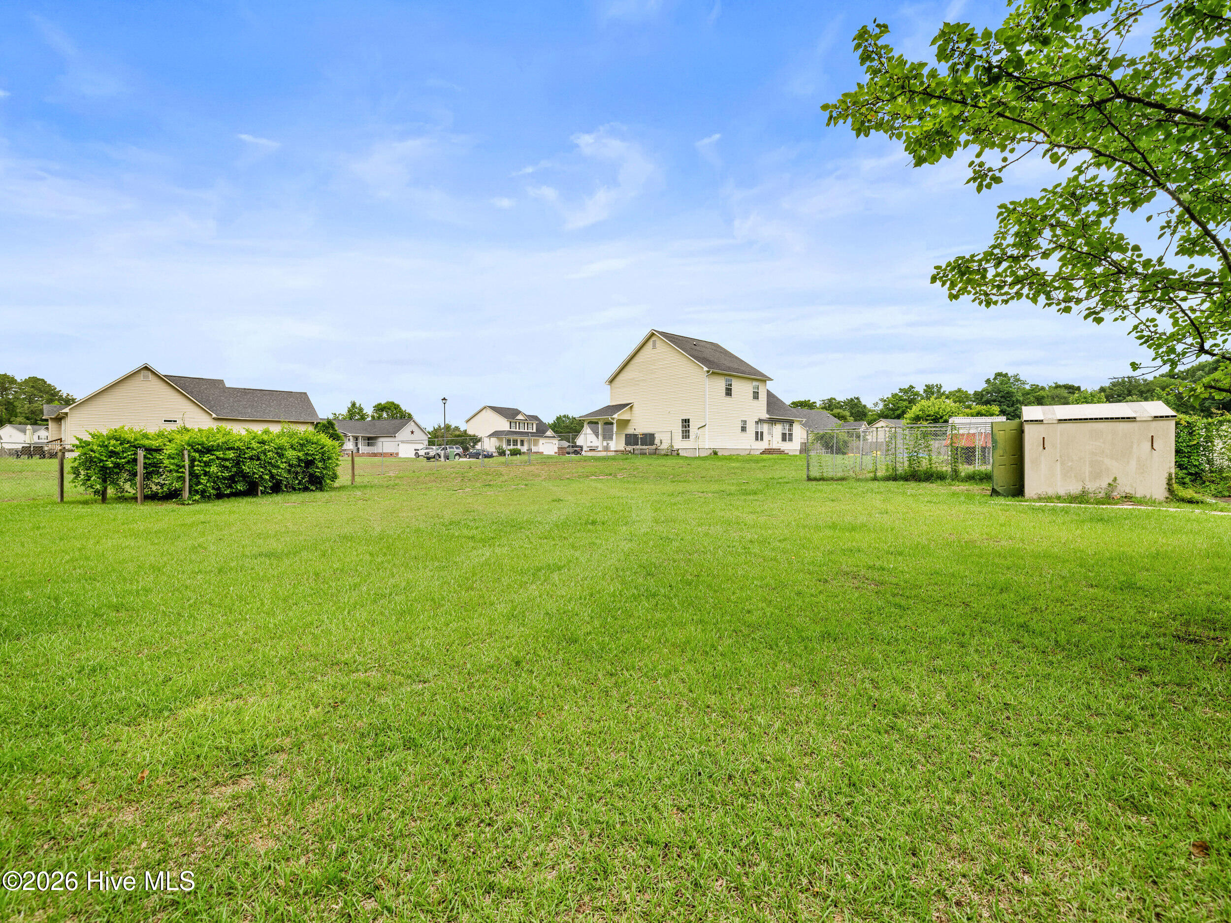 305 Rivers Edge Court Jacksonville, NC 28540 - Photo 33 of 37