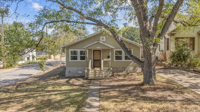 $885,000 | 1801 Travis Heights Boulevard, Austin, TX 78704