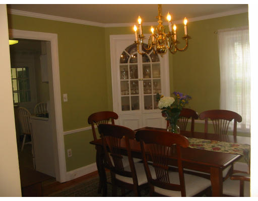 14 Martin Road Wellesley, MA 02481 - Photo 3 of 11