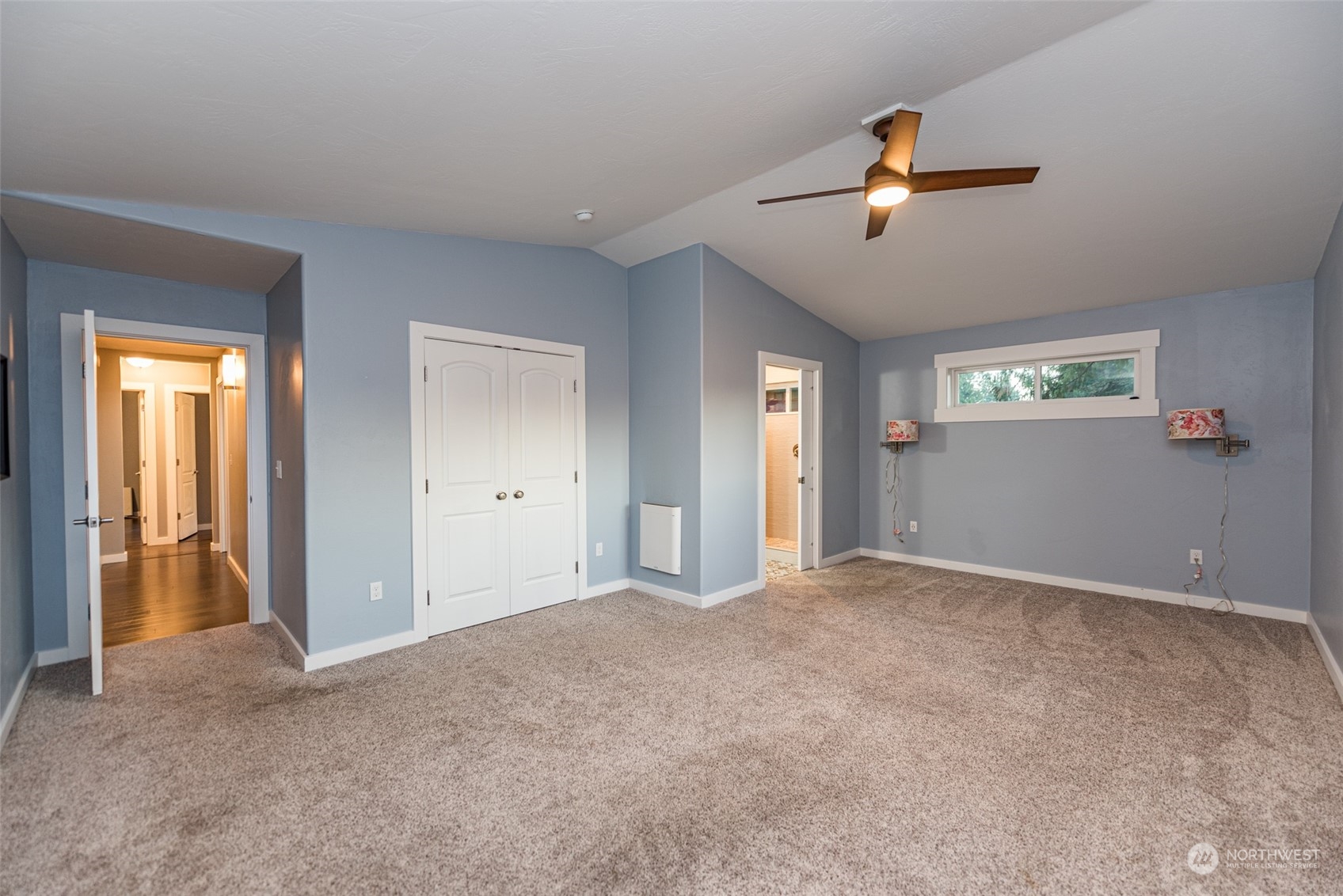 146 Sunset Place Sequim, WA 98382 - Photo 21 of 40 a view of empty room with window