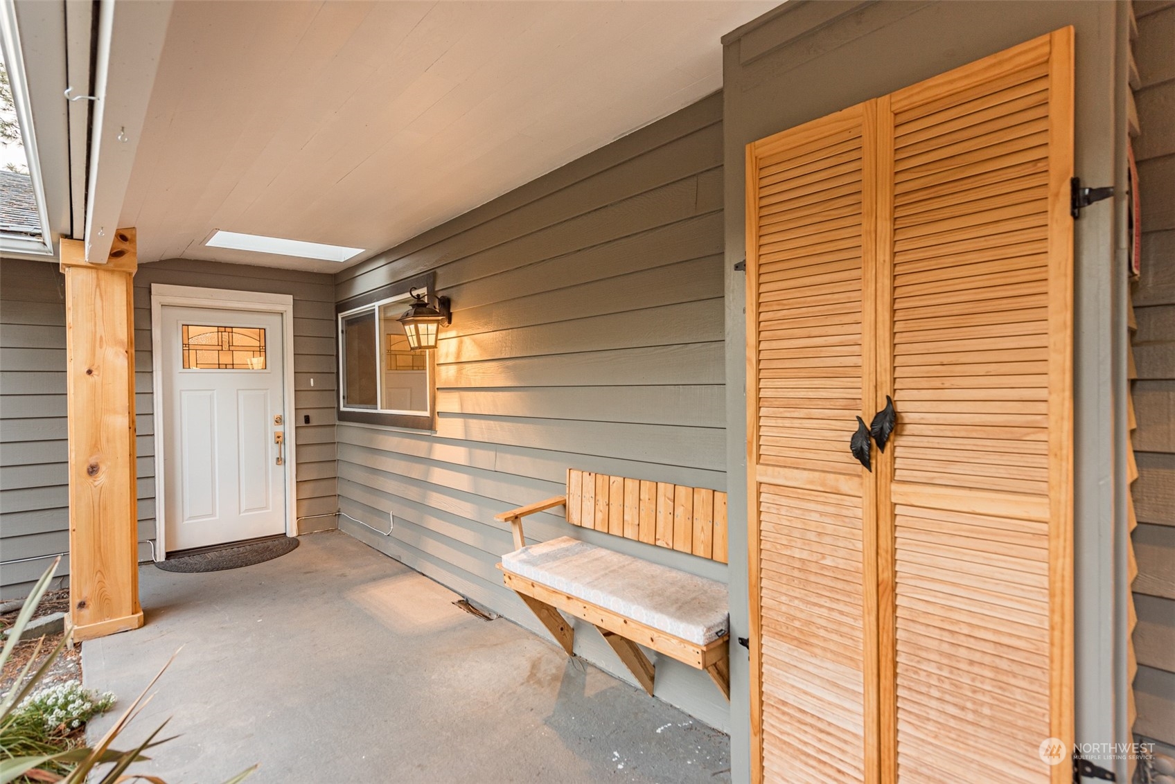 146 Sunset Place Sequim, WA 98382 - Photo 34 of 40 a view of balcony