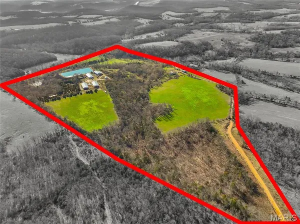 $449,500 | 12784 Highway 28, Vienna, MO 65582