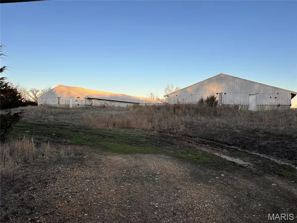 $449,500 | 12784 Highway 28, Vienna, MO 65582